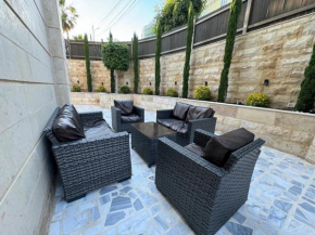 2 En-suite Rooms, Central & Garden Terrace